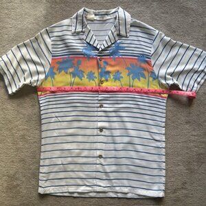 Vintage 1980s California Surf Style Short Sleeve Button Down Shirt